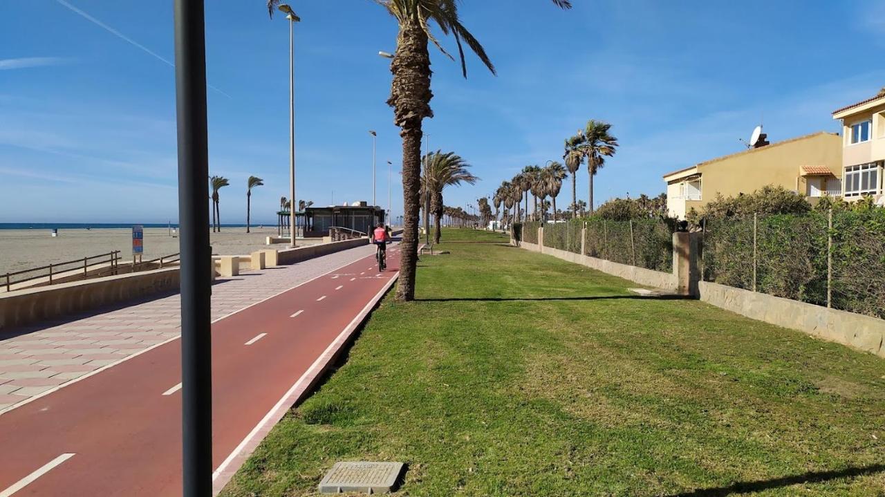 רוקאוטס דה מר Coqueto Apartamento Con Terraza En La Playa מראה חיצוני תמונה